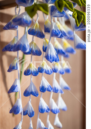 つまみ細工 藤の花 さがり藤 つまみ細工 藤の花 さがり藤 100096339