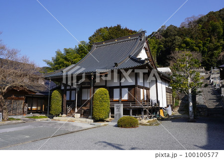 岡山県真庭市にある浄土宗のお寺「安養寺」：本堂 100100577