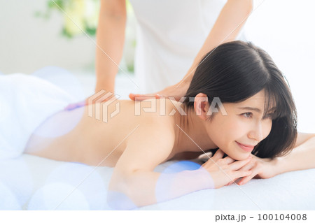 エステ　女性　ビューティー　美容　エステサロン 100104008