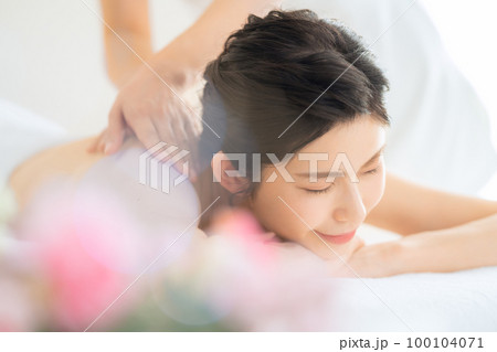 エステ 女性 ビューティー 美容 エステサロン エステ 女性 ビューティー 美容 エステサロン 100104071