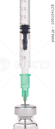 Filling vaccine to syringe before inject Filling vaccine to syringe before inject 100104128