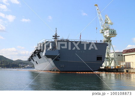 海上自衛隊の護衛艦「ひゅうが」 100108873
