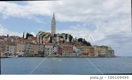 Old town of Rovinj, Croatia 100109499