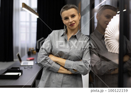 portrait of a business woman analytics in a company on a working day 100122159