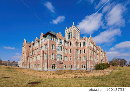 Sunny view of the Department of Computer Science and Engineering 100127554