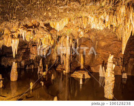 Interior view of the Meramec Caverns 100128238