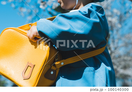 桜の季節のスナップ 100140300