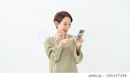 スマートフォン 女性 スマートフォン 女性 100147394