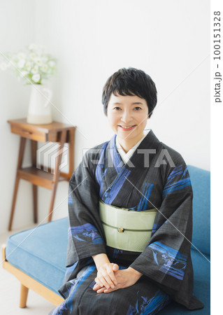 黒い夏の小紋　薄物　リビング 100151328