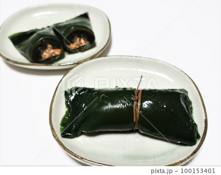 鮭ハラスの昆布巻き 鮭ハラスの昆布巻き 100153401