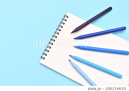 カラーペンとスケッチブック カラーペンとスケッチブック 100154610