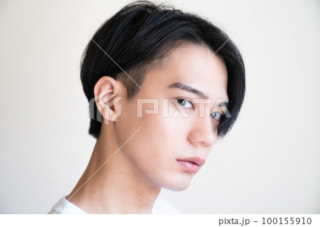 メンズビューティーポートレート　横顔　ツーブロック　眉毛　育毛　AGA ヘアセット　スキンケア　脱毛 100155910