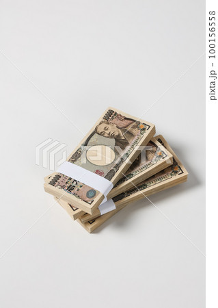 札束 100156558
