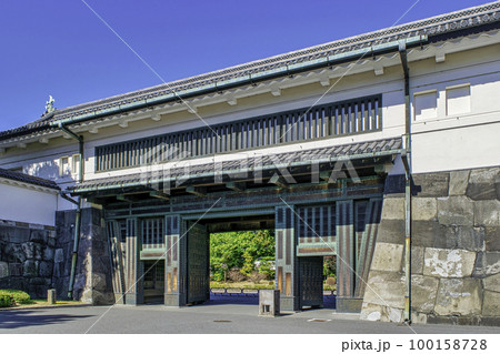 皇居 皇居東御苑 大手門 皇居 皇居東御苑 大手門 100158728