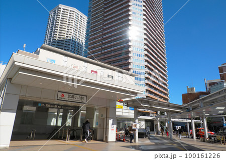 東急目黒線武蔵小山駅 100161226