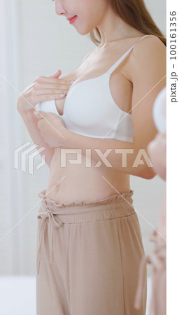 Breast cancer self check concept 100161356