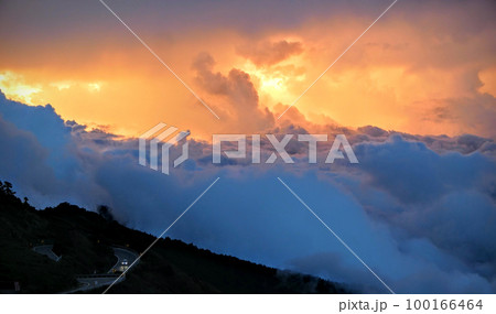 beautiful natural colors of sunset with clouds 100166464