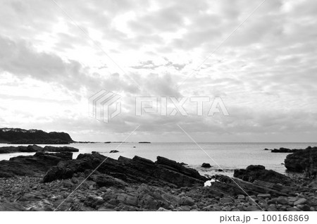 海 海 100168869