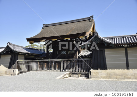 宜秋門　京都御所 100191361