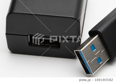 USB  充電器 100193582