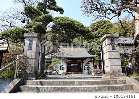 雲林寺(北条政子が頼朝の冥福を祈念するために草創) 雲林寺(北条政子が頼朝の冥福を祈念するために草創) 100194161