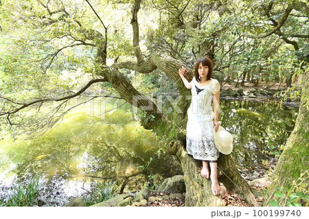 森の妖精ポートレート 100199740