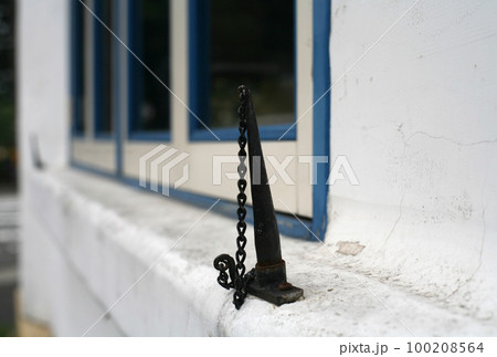 ファサードの止め金具 100208564