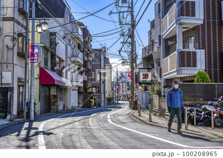 東京都品川区の都市い風景　春の旧東海道 100208965