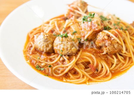 美味しいミートボールのスパゲティー 美味しいミートボールのスパゲティー 100214705
