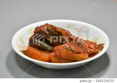 魚 シーフード 食べ物 100224553
