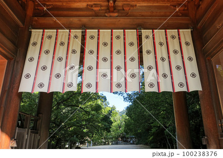 愛媛・大山祇神社 総門 100238376