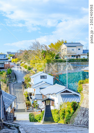 冬の杵築城下町 酢屋の坂と塩屋の坂 大分県杵築市 冬の杵築城下町 酢屋の坂と塩屋の坂 大分県杵築市 100240998