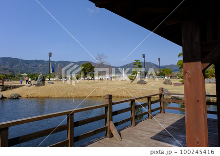 福井県敦賀市総合運動公園の池 福井県敦賀市総合運動公園の池 100245416