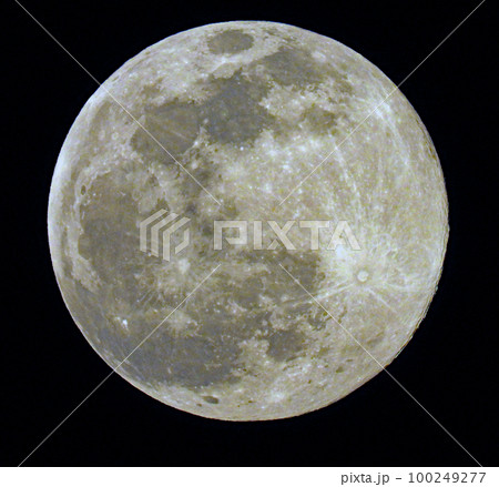 3月の満月ワームムーン　クレーター[ティコ]　月の海 100249277