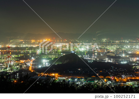 《岡山県》水島コンビナート・工場夜景_鷲羽山スカイラインより撮影 《岡山県》水島コンビナート・工場夜景_鷲羽山スカイラインより撮影 100252171