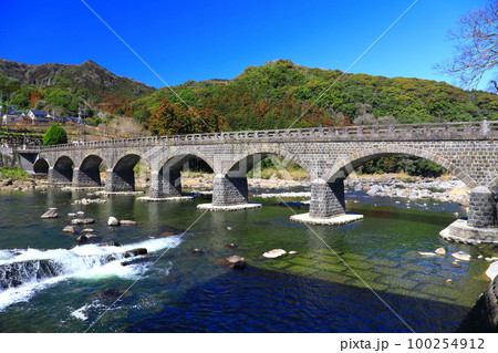 【大分県】晴天の耶馬渓橋 【大分県】晴天の耶馬渓橋 100254912
