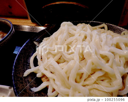 武蔵野うどん　肉ネギうどん　手打ちうどん　うどん 100255096