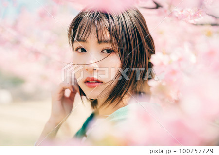 女性 ビューティー 花 女性 ビューティー 花 100257729