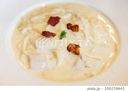 Spaghetti Carbonara served on white plate. Soft Focus 100259641