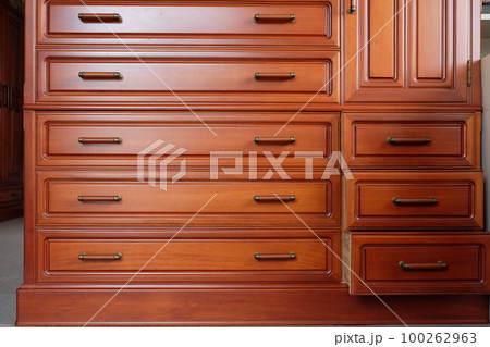 サクラ材の箪笥 サクラ材の箪笥 100262963