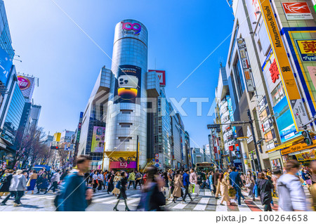 日本の東京都市景観 3.11…。呪縛解放なるか…マスク着用は個人判断13日。渋谷は脅威の人流=11日 日本の東京都市景観 3.11…。呪縛解放なるか…マスク着用は個人判断13日。渋谷は脅威の人流=11日 100264658