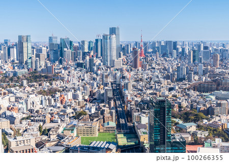 「東京都」渋谷スカイから港区方面のビル群をの望む 100266355