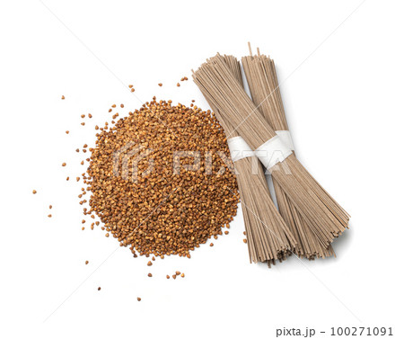 Dry Soba Bundle Isolated, Raw Buckwheat Noodles, Uncooked Buck Wheat Pasta, Soba Spaghetti 100271091