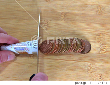 Paying by instalments Paying by instalments 100276124