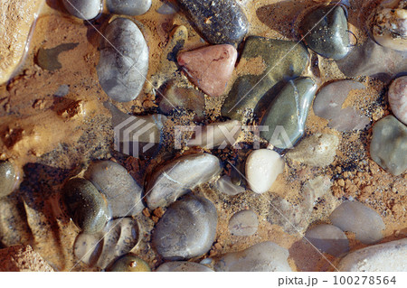 Iridescent stones Iridescent stones 100278564