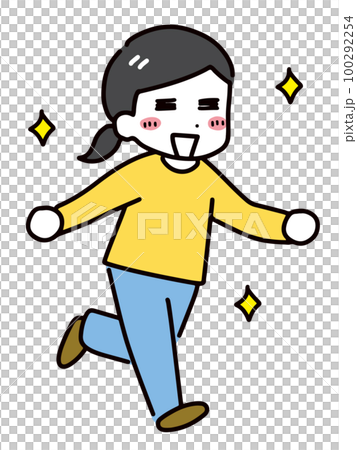 笑顔で楽しそうに走っている私服の若い女性(全身) 100292254