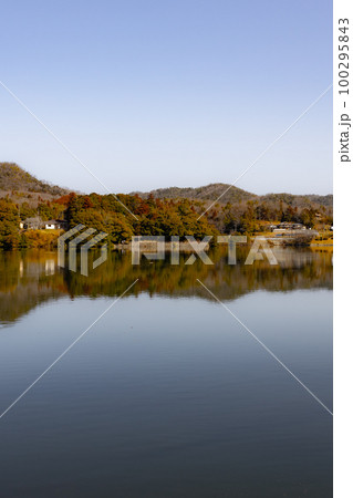 千苅水源地と波豆八幡神社 100295843