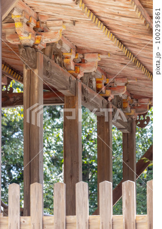 宝塚市の波豆八幡神社 100295861