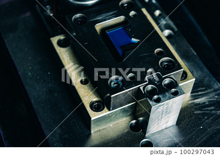 金型　ものづくり 100297043