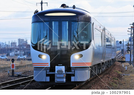 【JR東海】HC85系「ひだ」（高山本線：長森駅） 100297901